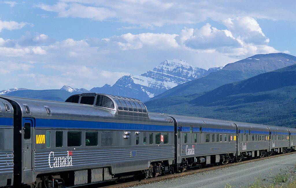 voyage touristique en train au canada